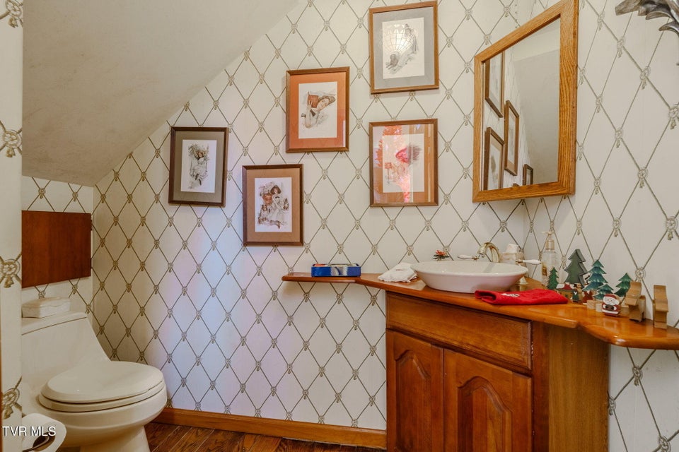 Photo #44: 4206 Bristol Highway