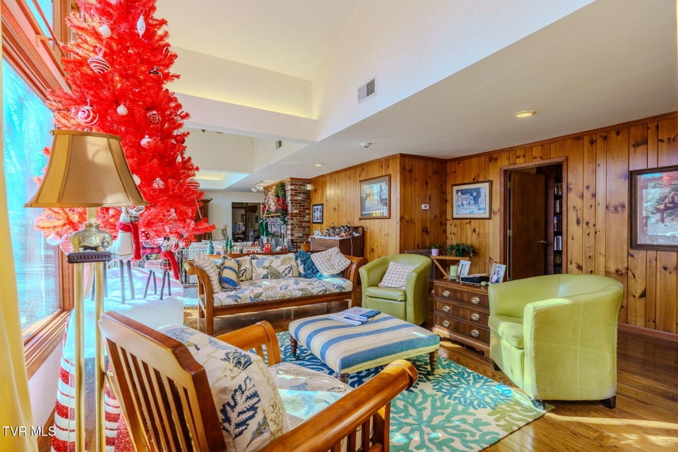 Photo #13: 4206 Bristol Highway