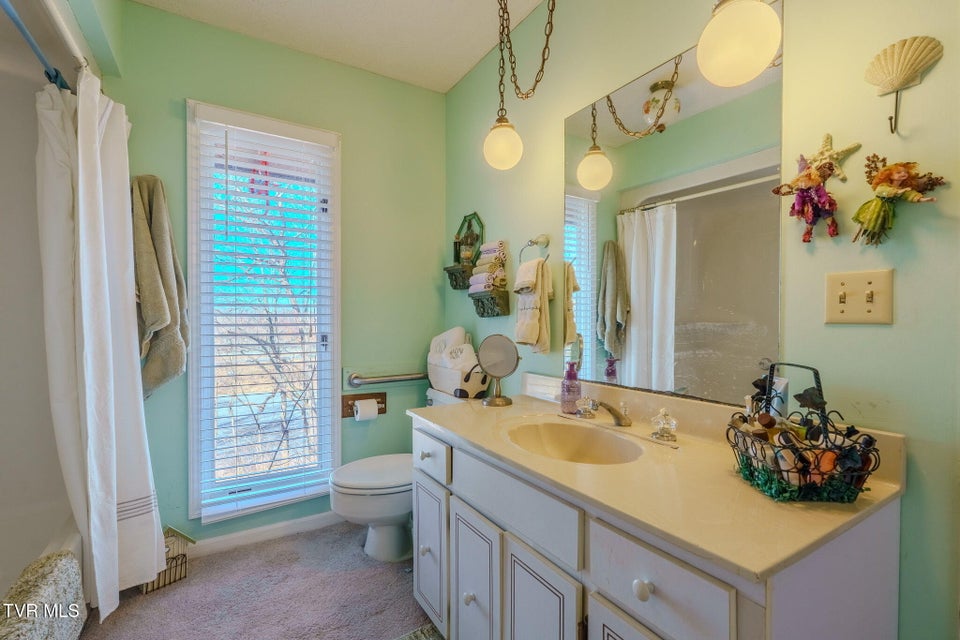 Photo #29: 4206 Bristol Highway