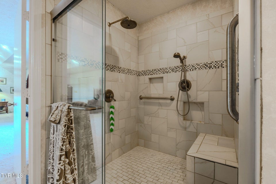 Photo #32: 4206 Bristol Highway