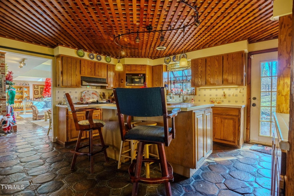 Photo #21: 4206 Bristol Highway