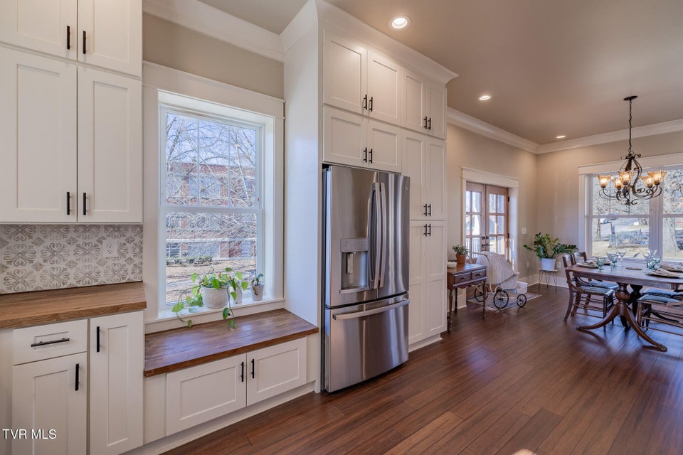 Photo #10: 801 Watauga St Street