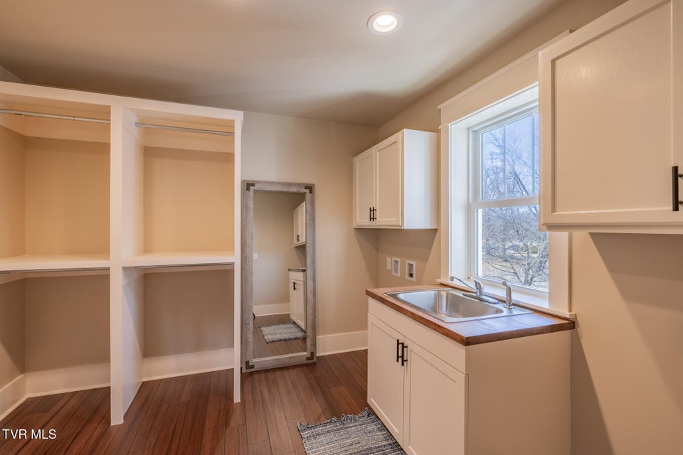 Photo #20: 801 Watauga St Street