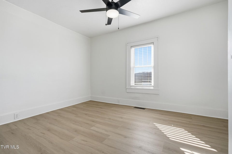 Photo #17: 1501 Ben Gamble Road