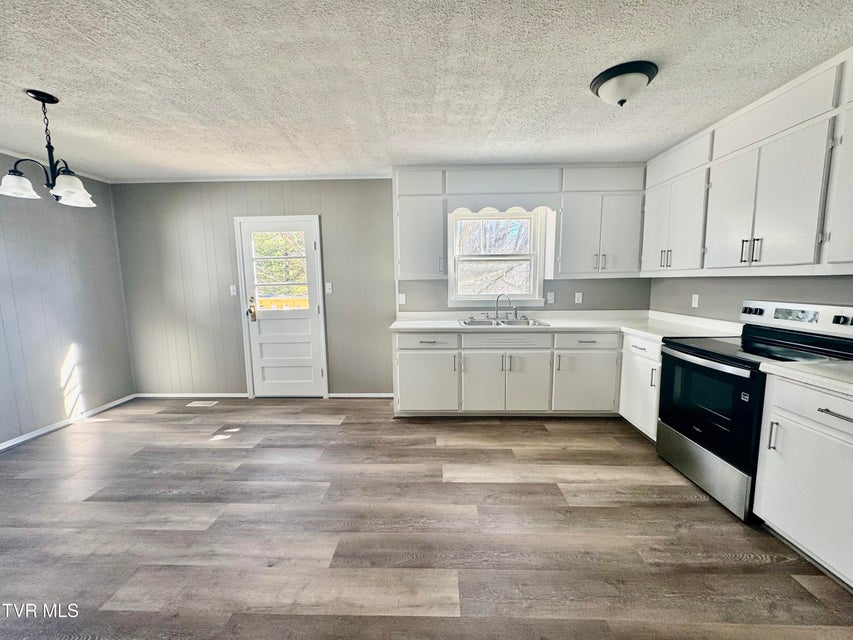 Photo #3: 2616 Park Avenue