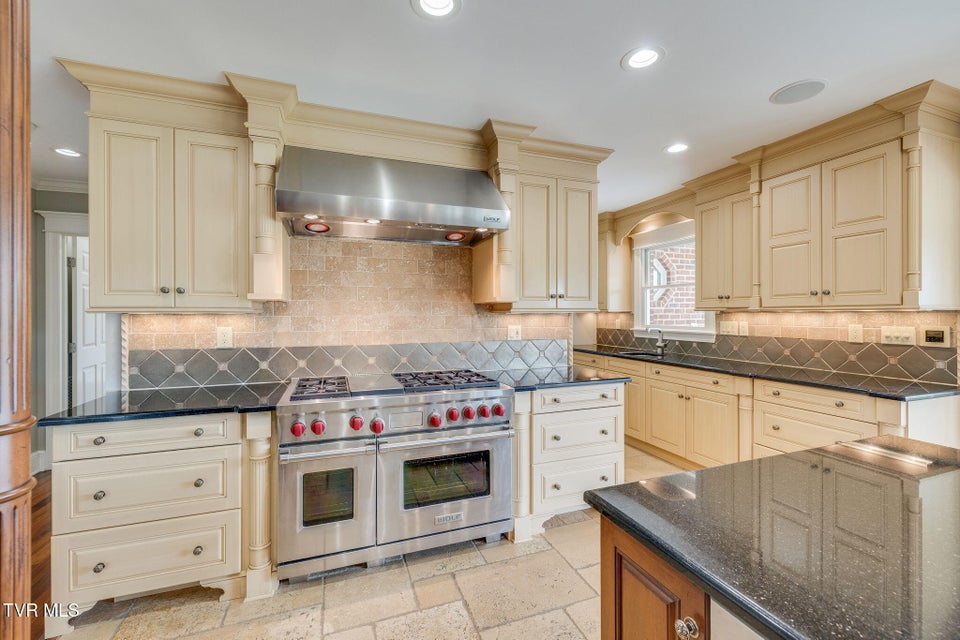 Photo #20: 20484 Lake Road