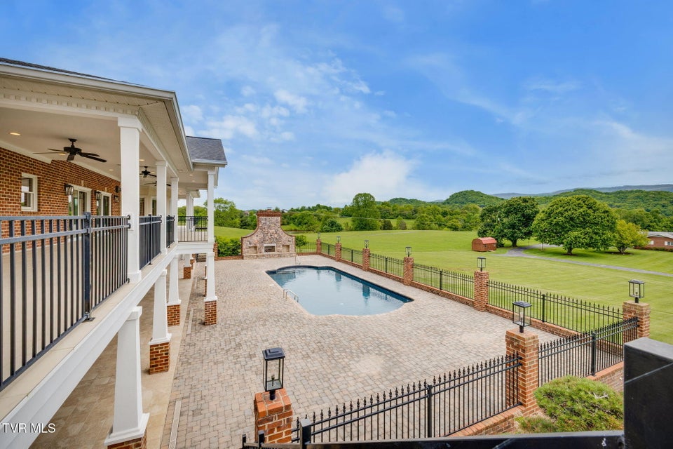 Photo #29: 20484 Lake Road