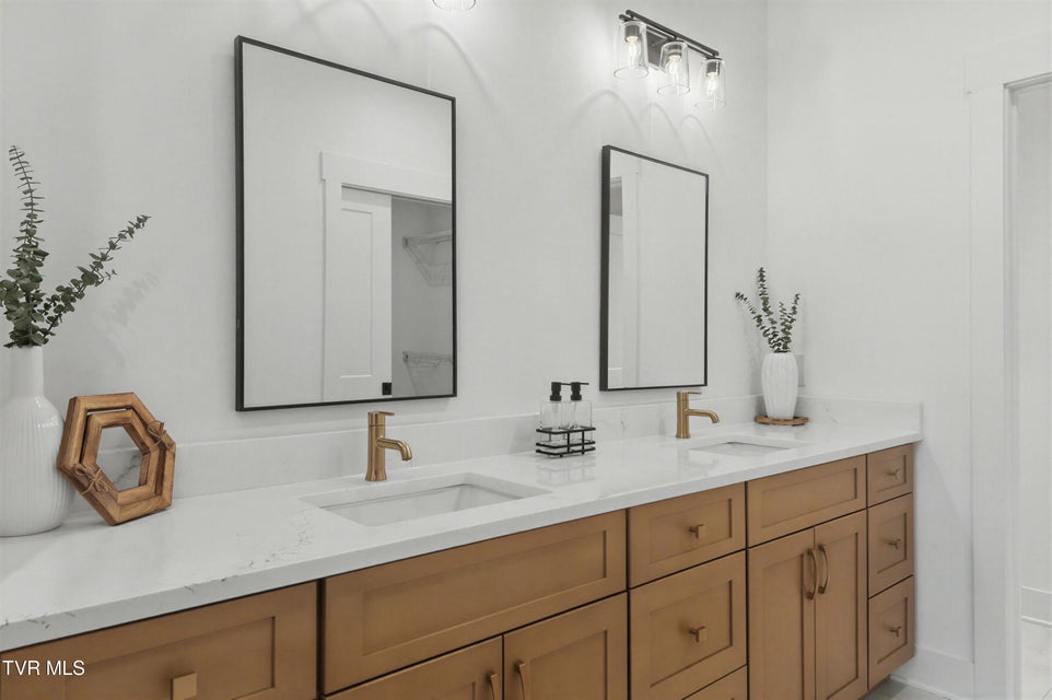 Photo #7: 1519 &1521 Carroll Creek Road