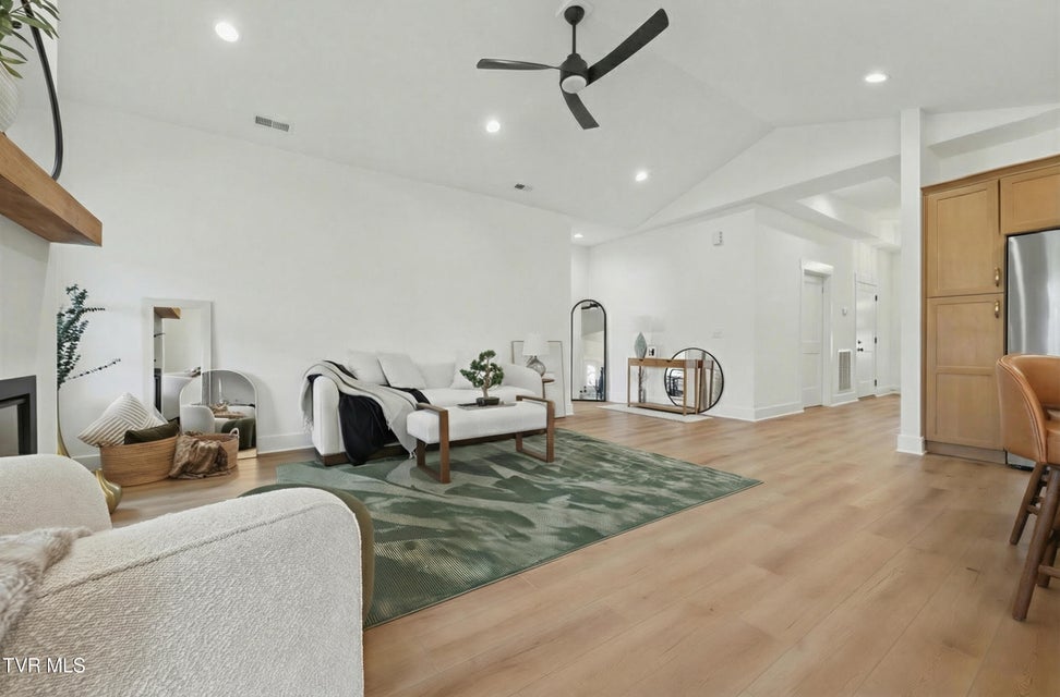 Photo #46: 1519 &1521 Carroll Creek Road