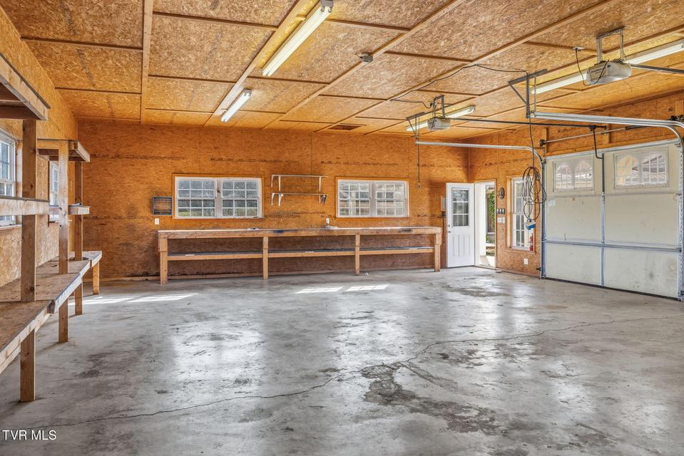 Photo #46: 8845 107 Cutoff 