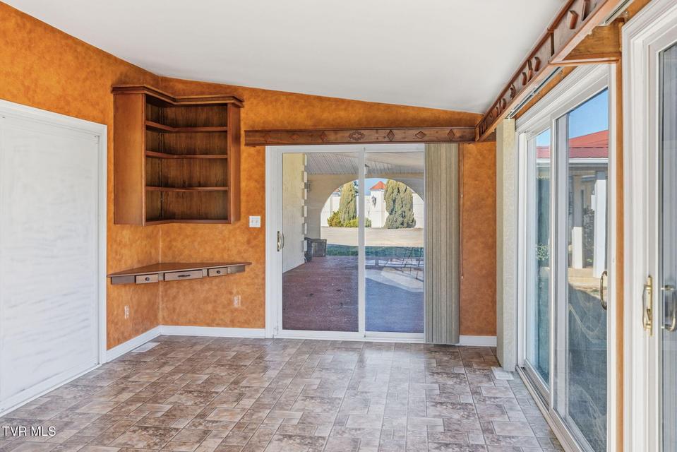 Photo #16: 8845 107 Cutoff 