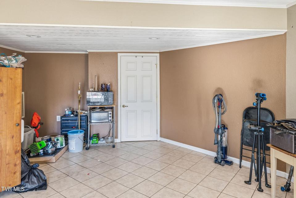 Photo #45: 8845 107 Cutoff 