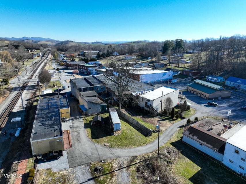 Photo #34: 208 Town Square Street