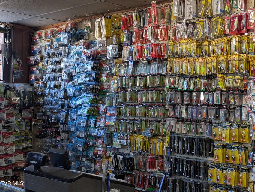 Photo #15: 208 Town Square Street