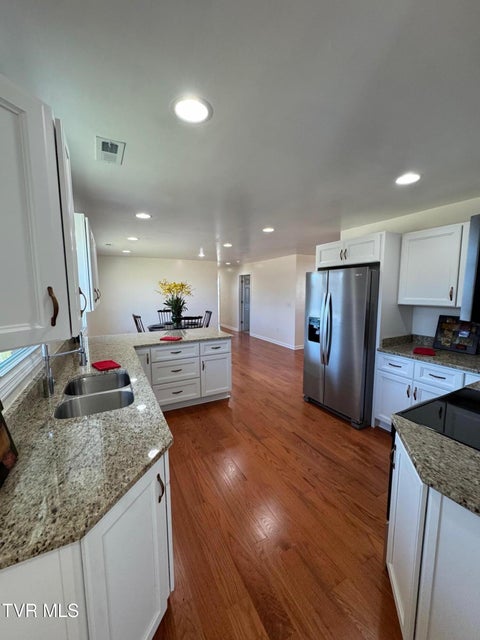 Photo #11: 915 Muddy Creek Road