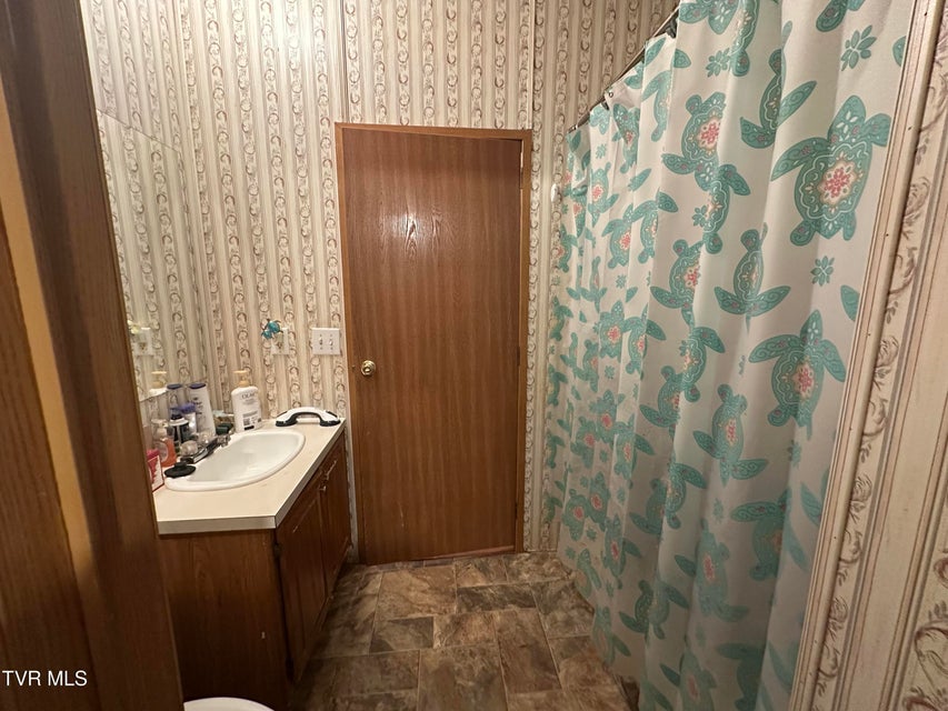 Photo #15: 3922 Tate Springs Road