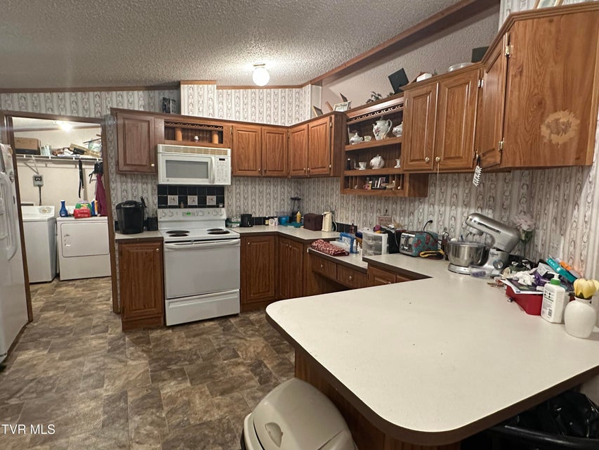 Photo #14: 3922 Tate Springs Road