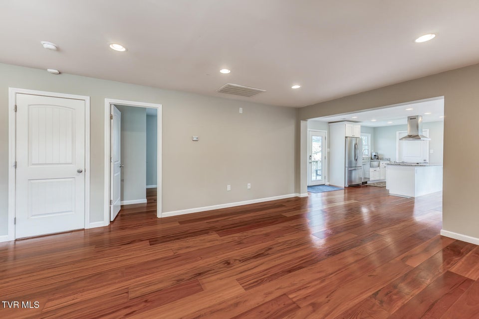 Photo #5: 7067 Reedy Creek Road