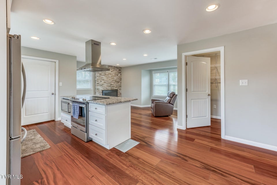 Photo #12: 7067 Reedy Creek Road