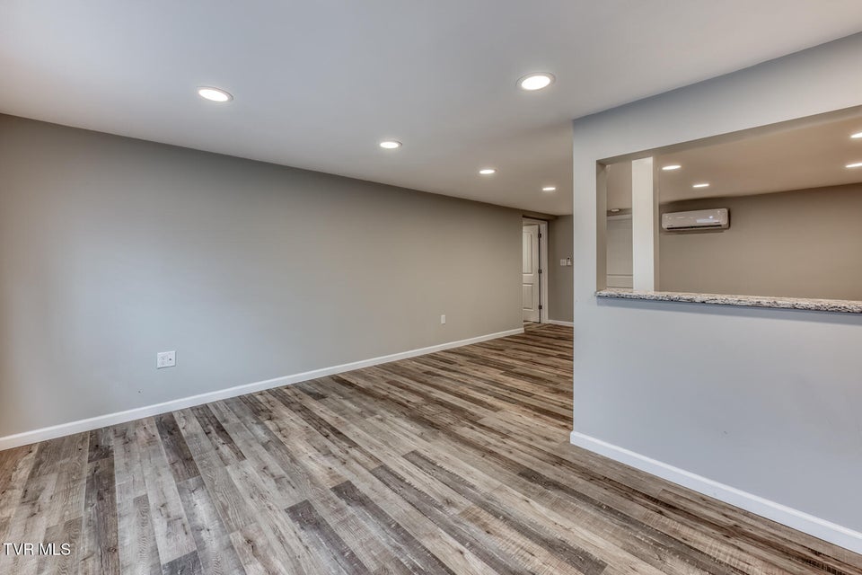 Photo #30: 7067 Reedy Creek Road