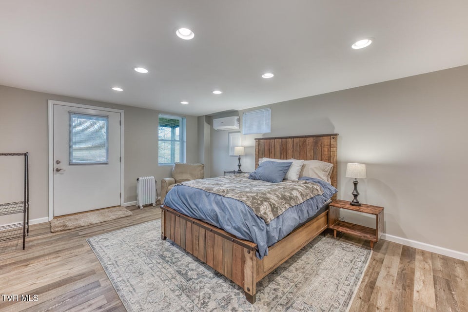 Photo #35: 7067 Reedy Creek Road