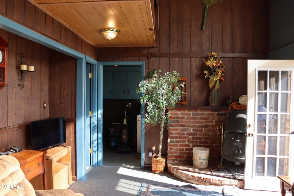 Photo #9: 154 Old Stone Drive