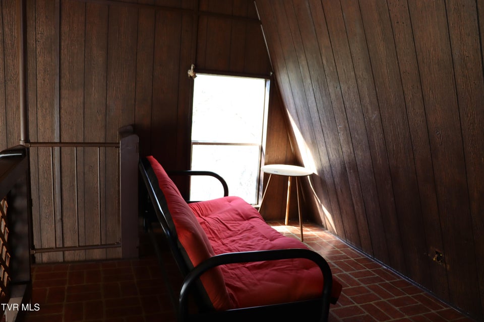 Photo #17: 154 Old Stone Drive