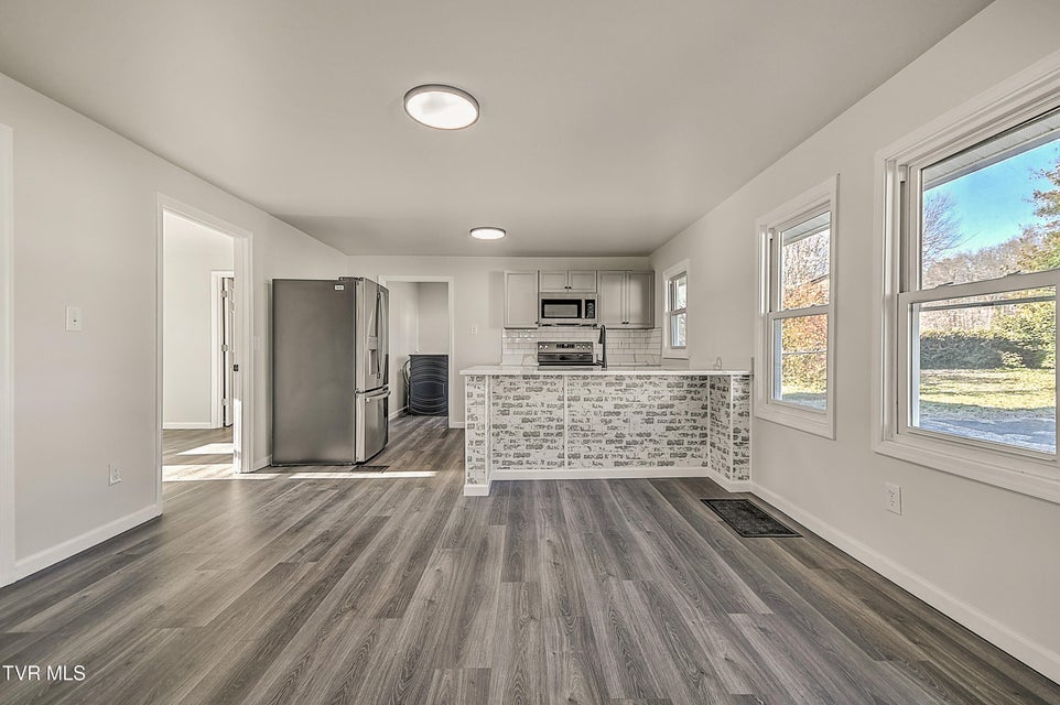 Photo #7: 410 Highland Road