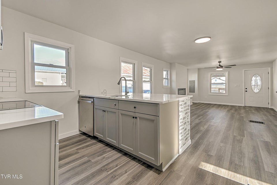 Photo #8: 410 Highland Road