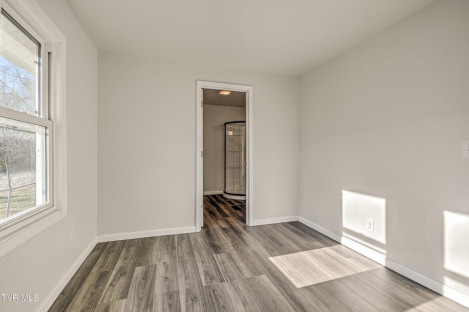 Photo #17: 410 Highland Road