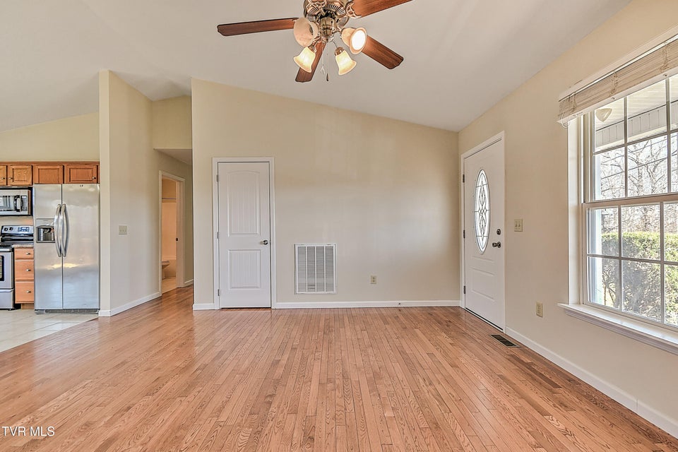 Photo #10: 235 Fairridge Road