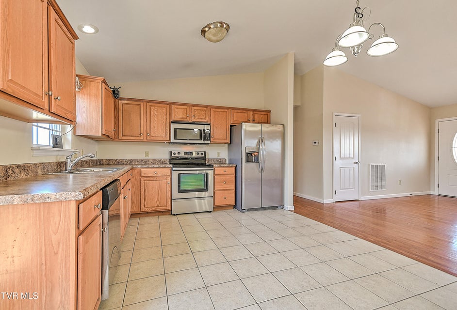 Photo #15: 235 Fairridge Road