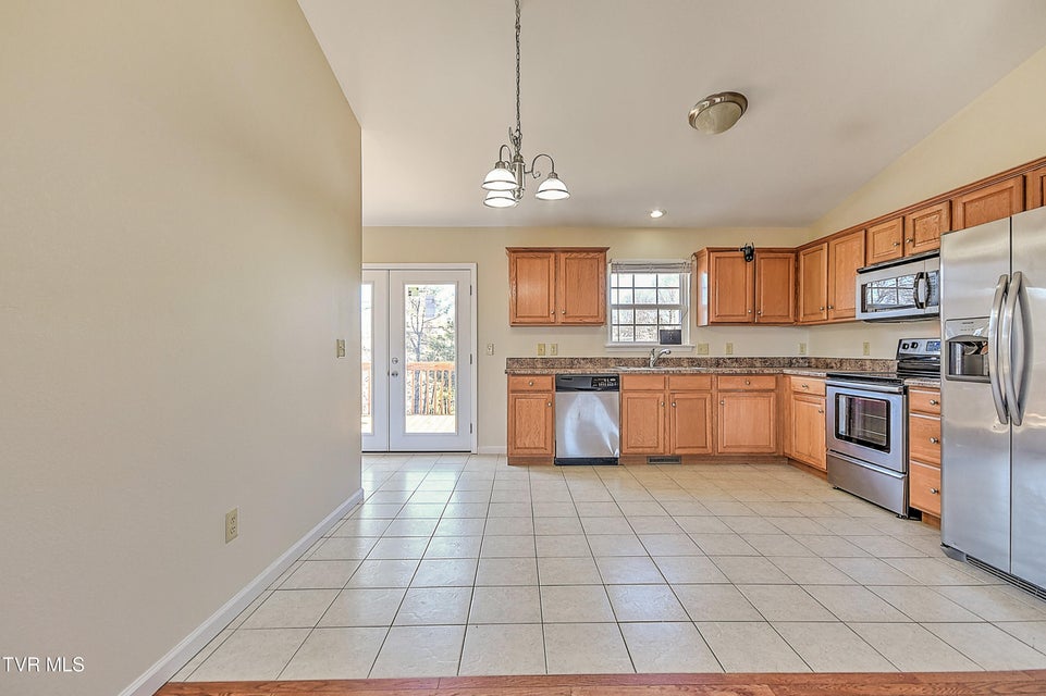 Photo #16: 235 Fairridge Road