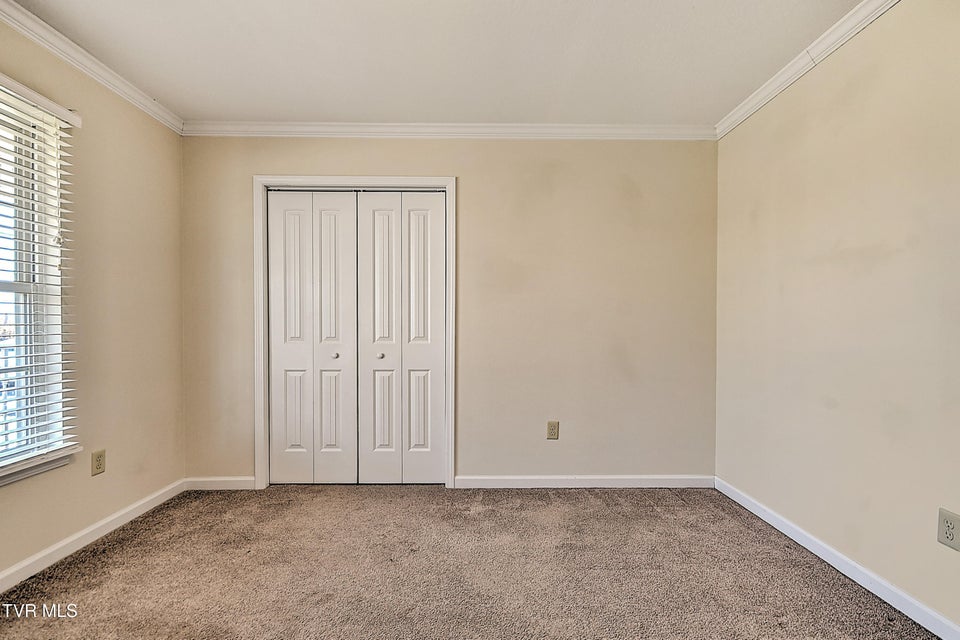 Photo #24: 235 Fairridge Road