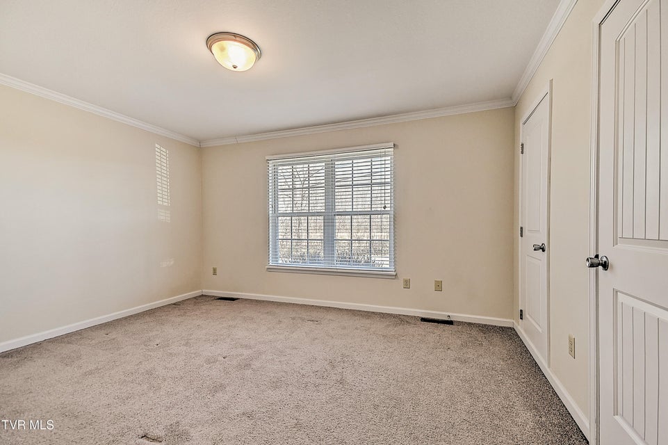 Photo #27: 235 Fairridge Road