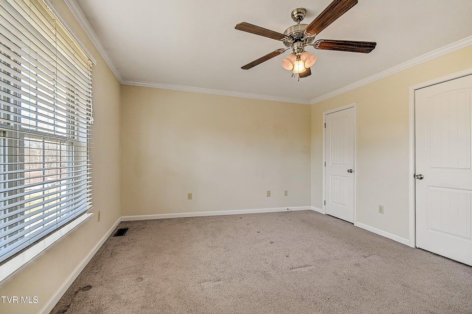 Photo #31: 235 Fairridge Road