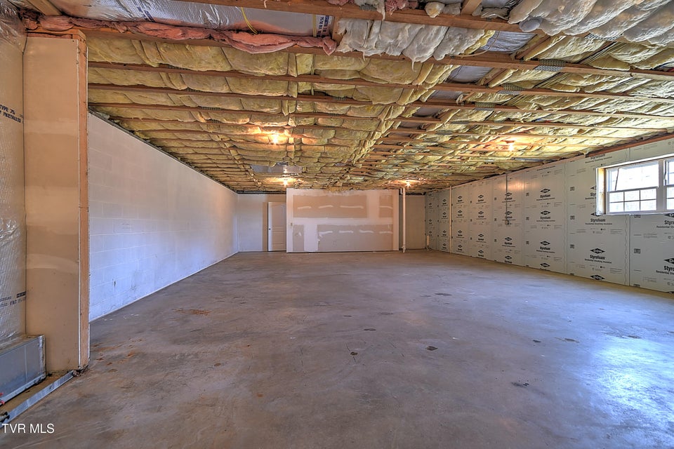 Photo #37: 235 Fairridge Road