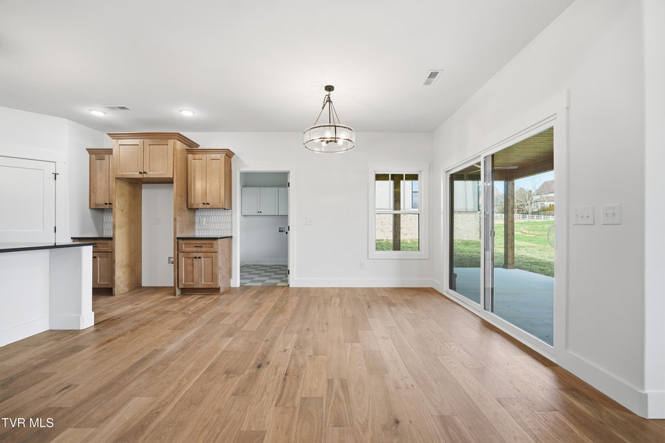 Photo #9: 20 Glaze Farm Way