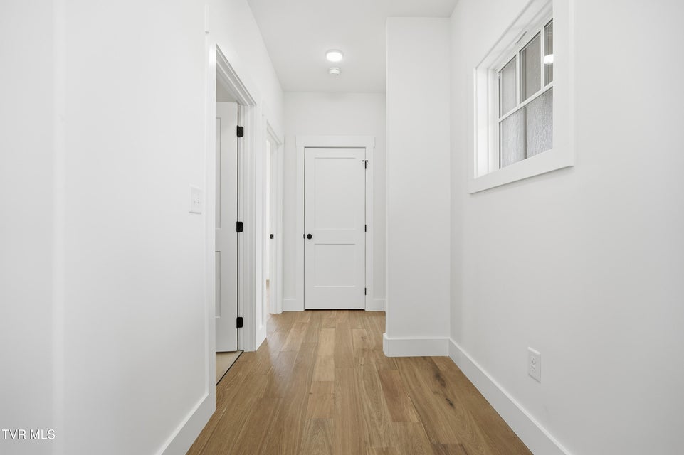 Photo #24: 20 Glaze Farm Way