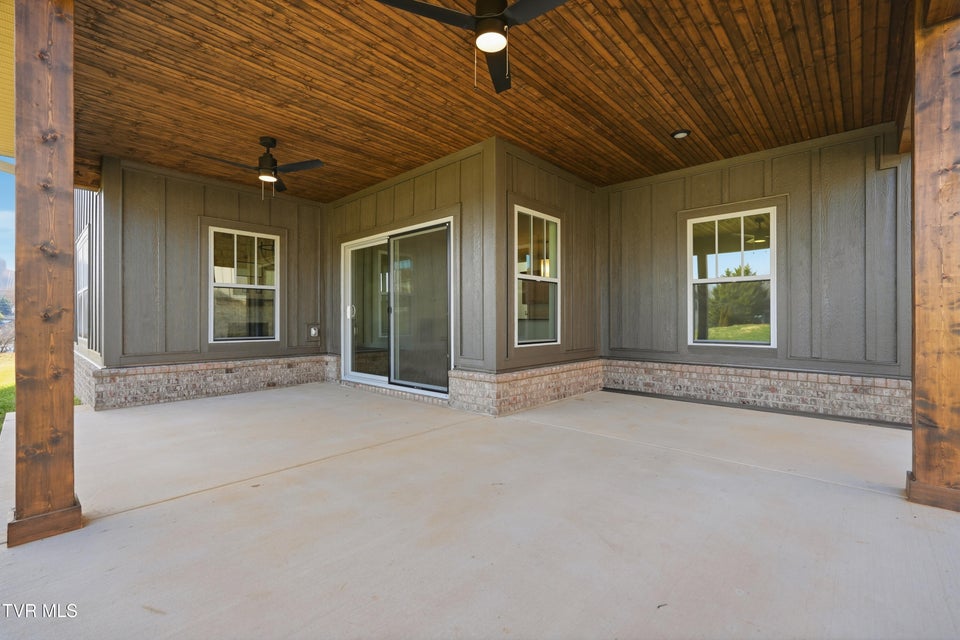 Photo #36: 20 Glaze Farm Way