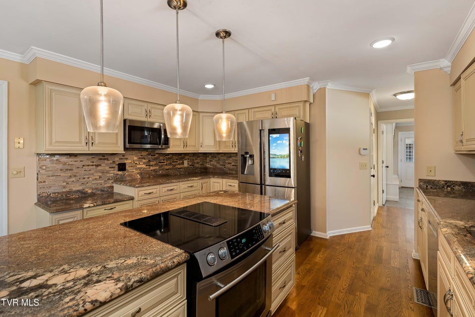 Photo #33: 3310 Berkshire Circle