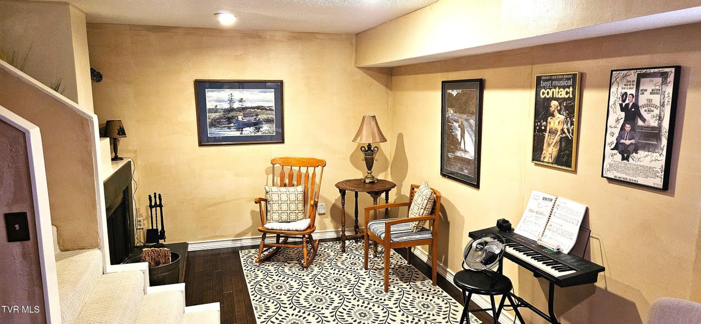 Photo #22: 323 Hickory Bluff