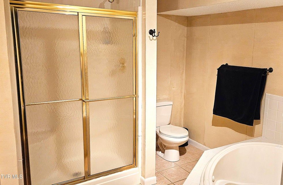 Photo #24: 323 Hickory Bluff