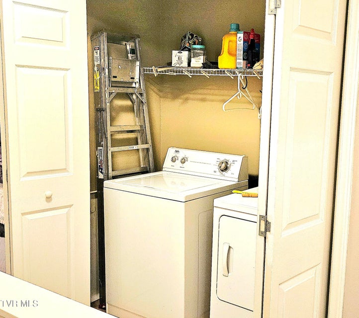 Photo #25: 323 Hickory Bluff