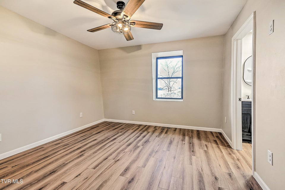 Photo #31: 443 Henson Road