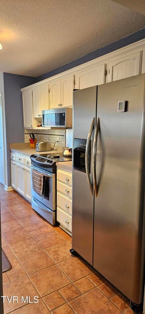 Photo #6: 323 Hickory Bluff