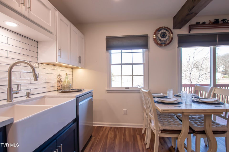 Photo #7: 420 Alexander Avenue