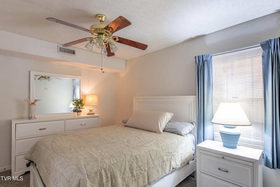 Photo #12: 420 Alexander Avenue