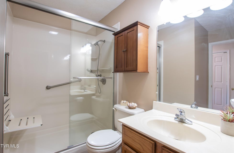 Photo #14: 420 Alexander Avenue