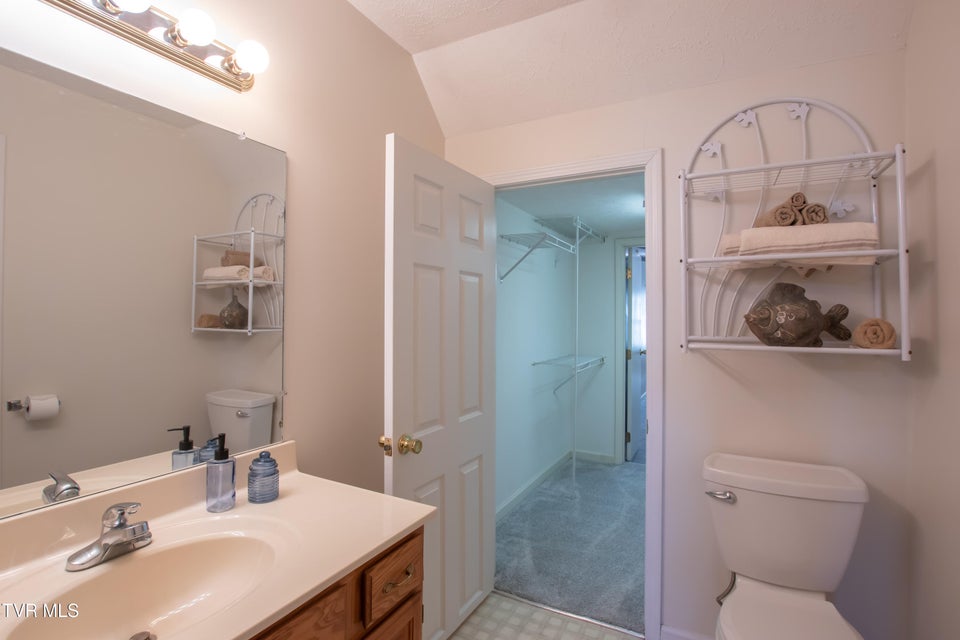 Photo #29: 420 Alexander Avenue